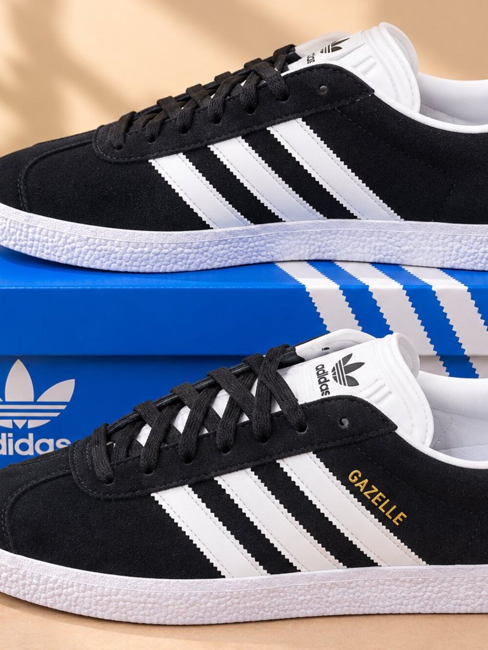 NWT Adidas Unisex Originals Kids Gazelle Black/White/Gold-SZ 4 Big Kid